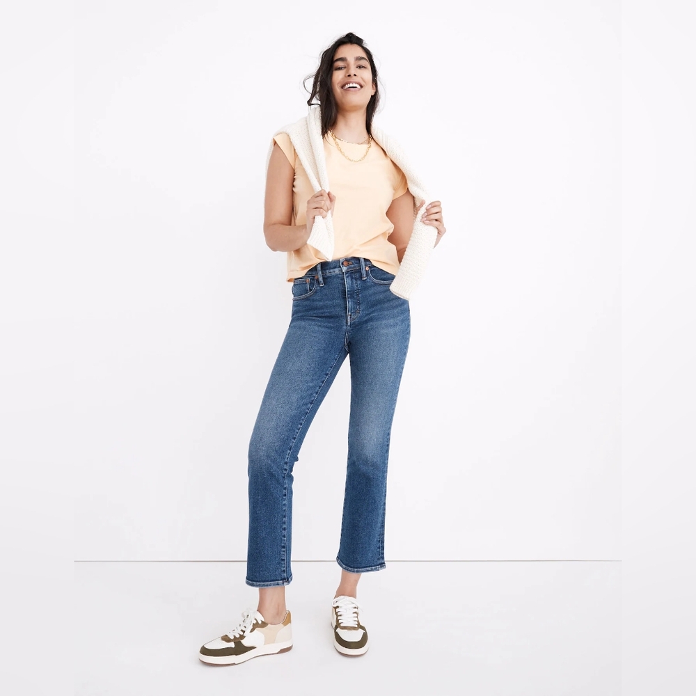 Madewell Petite Cali Demi-Boot Jeans in Bodney Wash - 29p